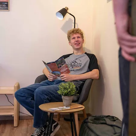 Talstation Heumoederntal Han/Misafirhane *