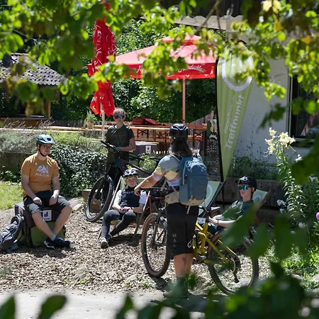 Han/Misafirhane Talstation Heumoederntal